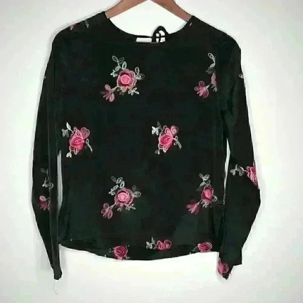 Lucca Black Embroidered Long sleeve top Sz S‎
